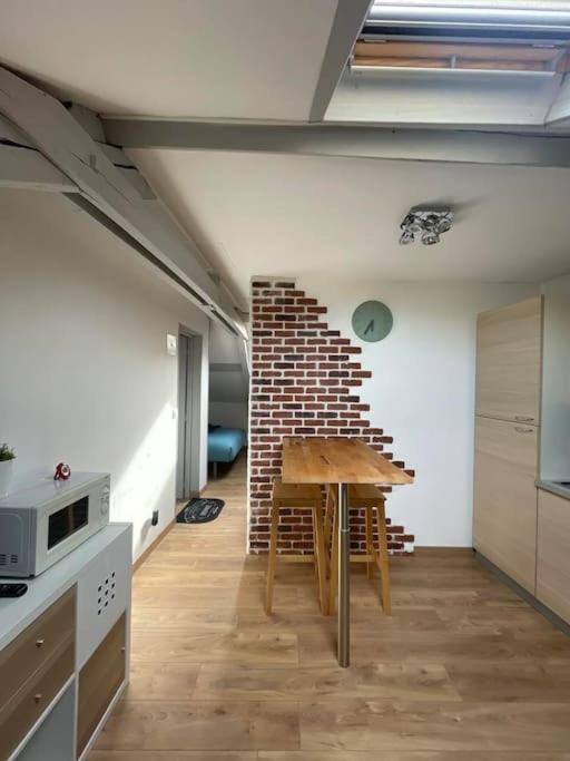 Charleville-Mézières Edouard 2. Logement Complet. מראה חיצוני תמונה