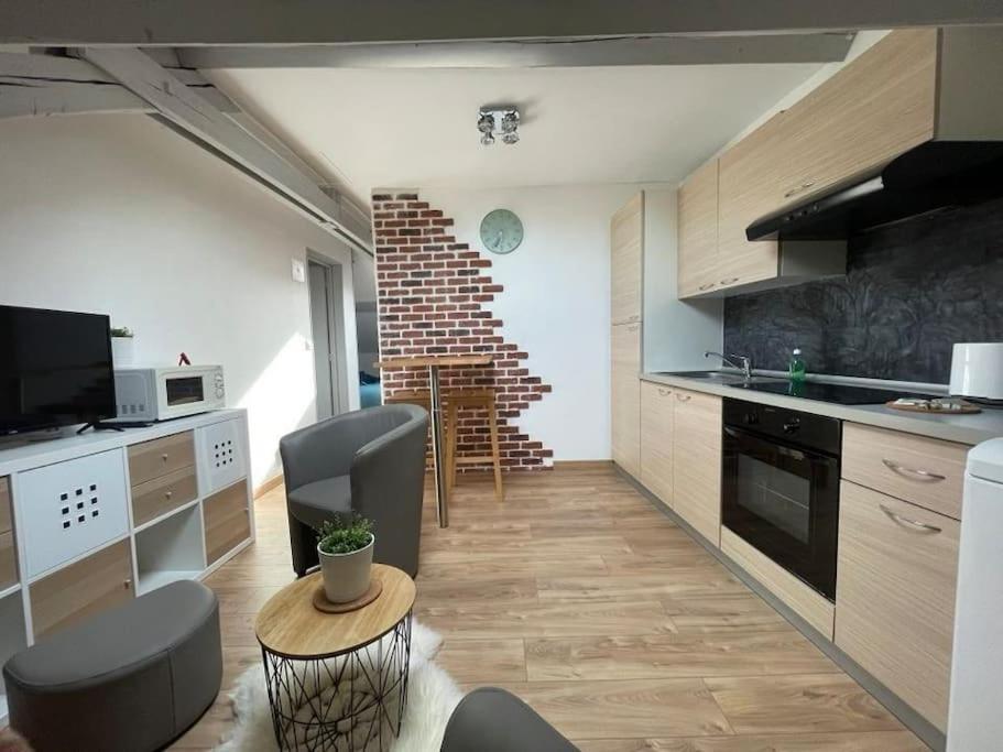 Charleville-Mézières Edouard 2. Logement Complet. מראה חיצוני תמונה
