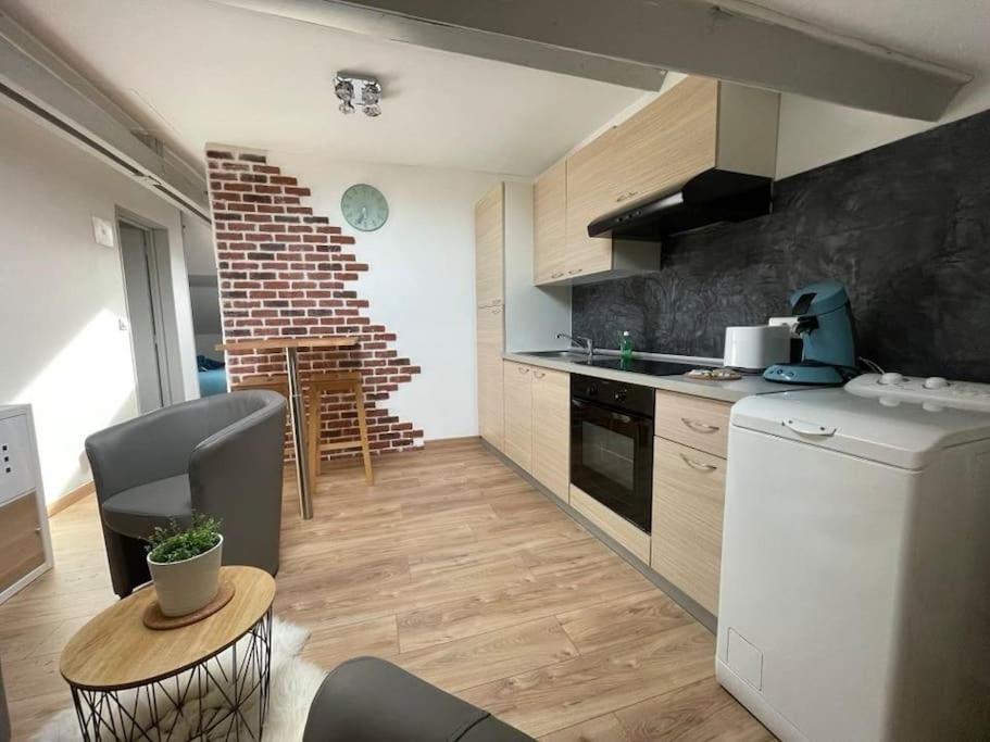 Charleville-Mézières Edouard 2. Logement Complet. מראה חיצוני תמונה